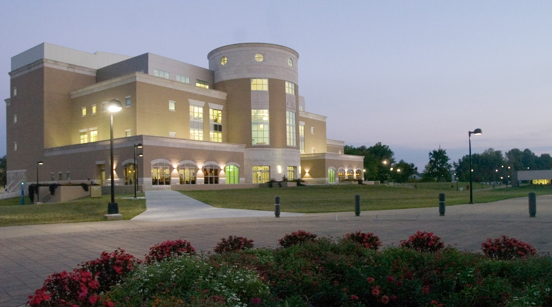 University Of Southern Indiana David L. Rice Library 